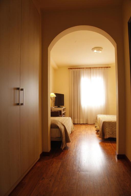 Hotel Canet Castello  D'Empuries Phòng bức ảnh